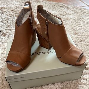 Nurture by Lamaze Women's Brown Peep-Toe Heel